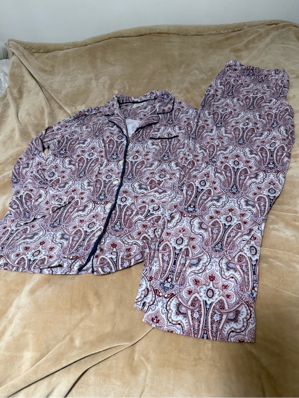 Soma Women’s Purple Paisley Print Pajama Set Large
